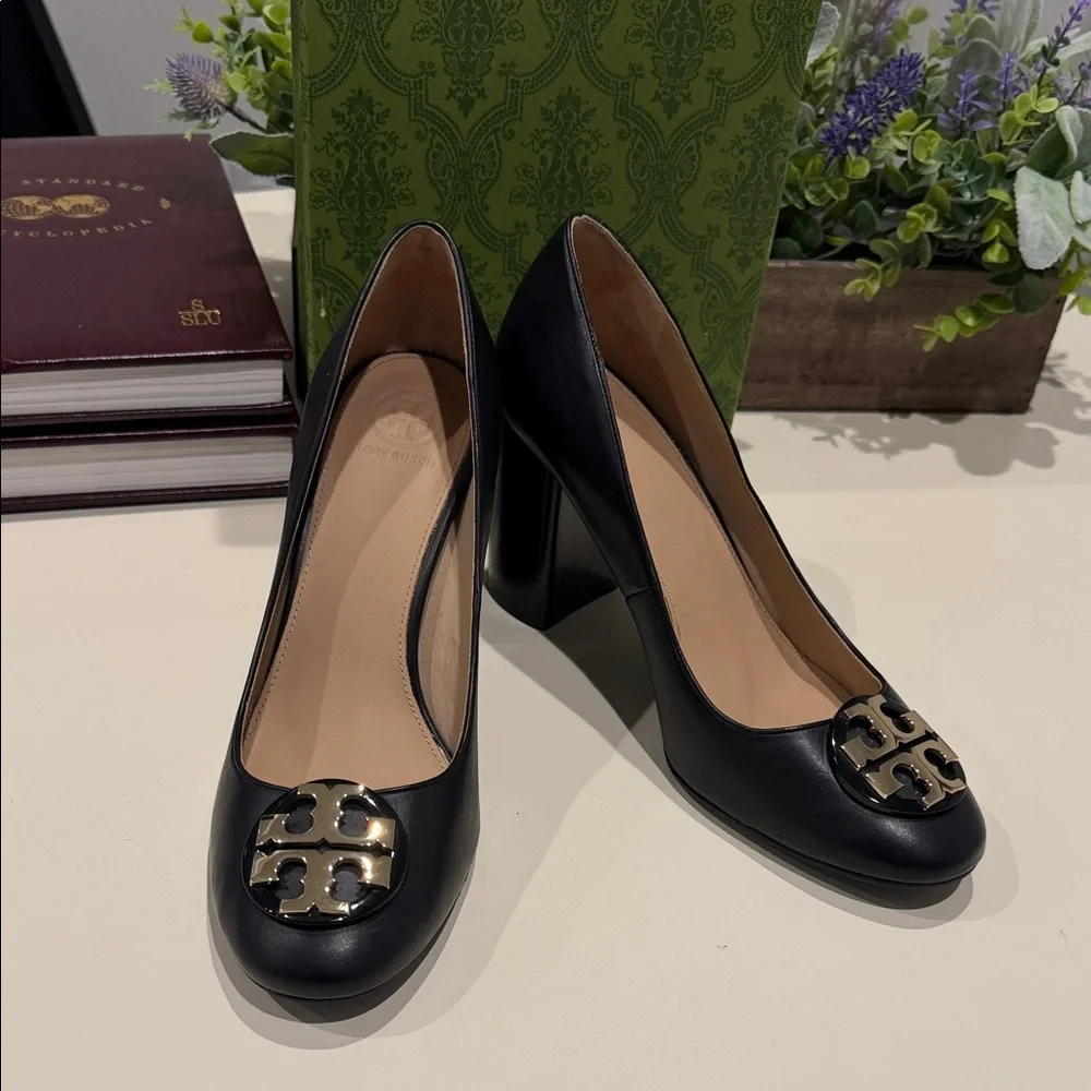 Tory Burch Janey Black Leather Block Heel Pumps - Picture 5 of 12